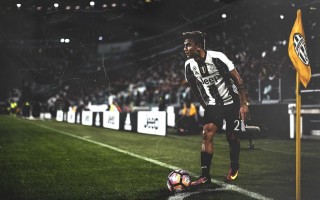 【爱游戏官网】国足新一期名单出炉，塞鸟首度入围引关注 两新星王钰栋刘诚宇遗憾落选