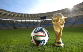 爱游戏体育：穆里尼奥为言论自由发声，裁判禁令不民主，批评未涉人身攻击